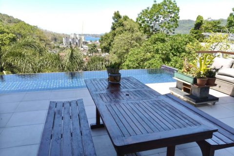 Duplex in Kathu, Thailand 3 bedrooms № 162440 - photo 9