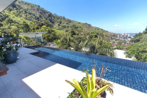 Duplex in Kathu, Thailand 3 bedrooms № 162440 - photo 2