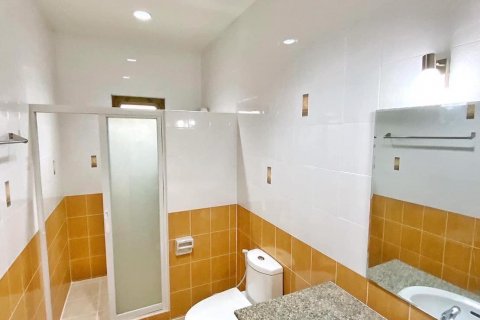 Casa de 3 dormitorios en Pattaya, Tailandia № 68574 - foto 12