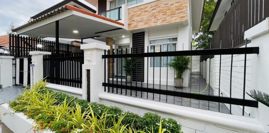 Maison à Pattaya, Thaïlande 3 chambres № 68571
