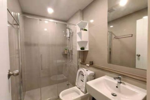 Condo à Suan Luang, Bangkok, Thaïlande, 2 chambres  № 161984 - photo 9