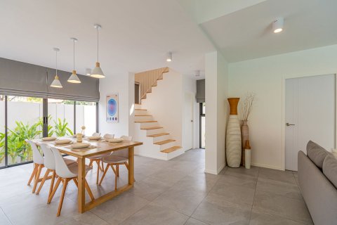 Chalet de 3 dormitorios en Chiang Mai, Tailandia № 169676 - foto 12