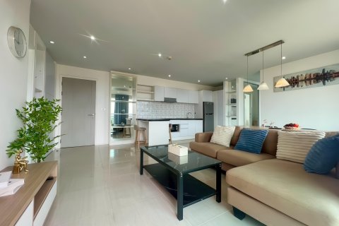 Apartamento de 2 dormitorios en Pattaya, Tailandia № 169674 - foto 2
