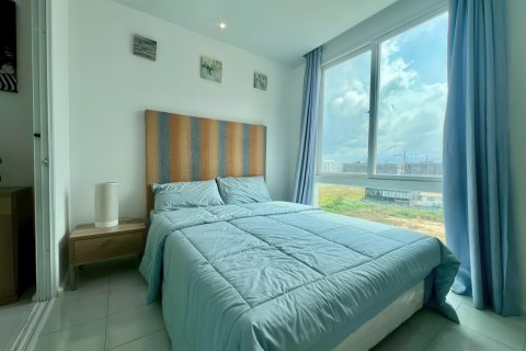 Apartamento de 2 dormitorios en Pattaya, Tailandia № 169674 - foto 15
