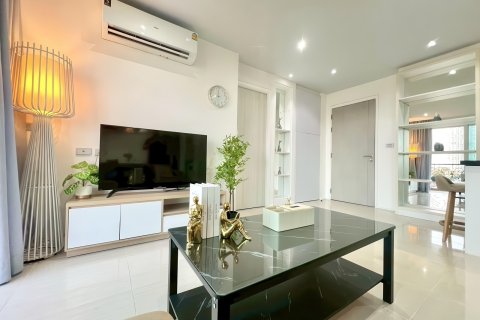 Apartamento de 2 dormitorios en Pattaya, Tailandia № 169674 - foto 7