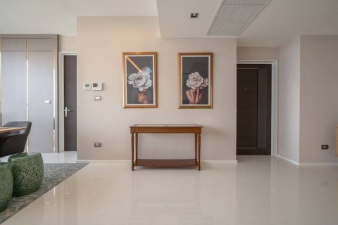 Condo in Sathon, Bangkok, Thailand, 2 bedrooms № 156317 - photo 3