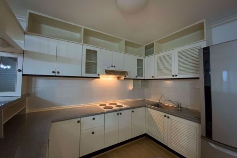 Condominio de 2 dormitorios en Watthana, Bangkok, Tailandia № 63475 - foto 4