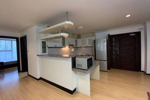 Condominio de 2 dormitorios en Watthana, Bangkok, Tailandia № 63475 - foto 3