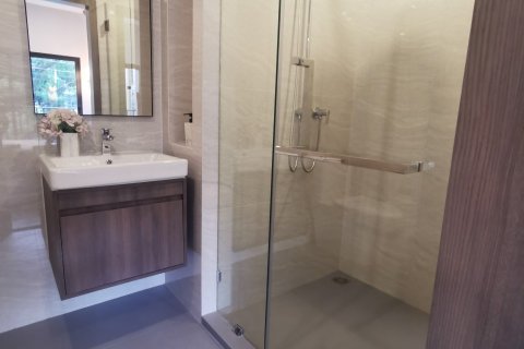 Condo in Bangkok, Thailand, 1 bedroom  № 165181 - photo 4