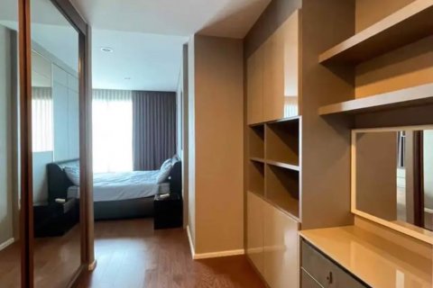 Condominio de 3 dormitorios en Bang Kho Laem, Bangkok, Tailandia № 113641 - foto 7