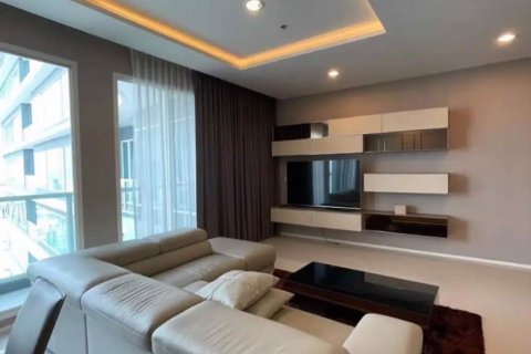 Condominio de 3 dormitorios en Bang Kho Laem, Bangkok, Tailandia № 113641 - foto 2