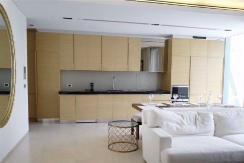 Condominio de 2 dormitorios en Bang Rak, Bangkok, Tailandia № 113644 - foto 2