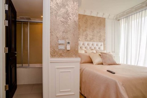 Condominio de 3 dormitorios en Bangkok, Tailandia № 65619 - foto 9
