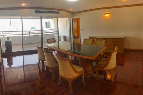 Condominio de 3 dormitorios en Bangkok, Tailandia № 65618 - foto 6