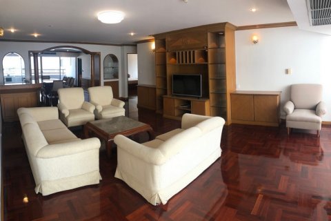 Condominio de 3 dormitorios en Bangkok, Tailandia № 65618 - foto 5