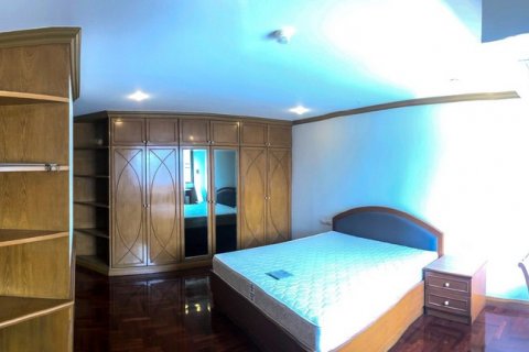 Condominio de 3 dormitorios en Bangkok, Tailandia № 65618 - foto 14