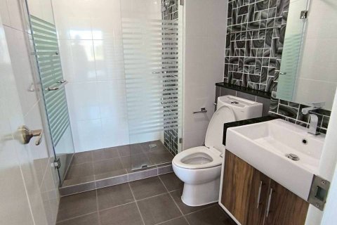 Apartamento de 2 habitaciones en Pattaya, Tailandia № 205834 - foto 7