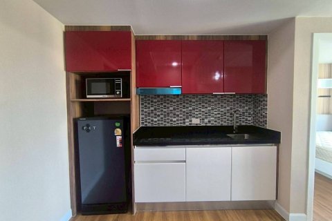 Apartamento de 2 habitaciones en Pattaya, Tailandia № 205834 - foto 3