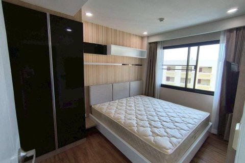 Apartamento de 2 habitaciones en Pattaya, Tailandia № 205834 - foto 4