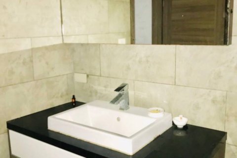 Apartamento de 2 habitaciones en Pattaya, Tailandia № 205839 - foto 7