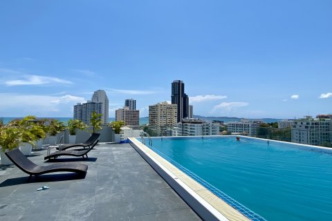 Apartamento de 2 habitaciones en Pattaya, Tailandia № 205839 - foto 21