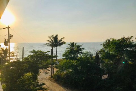 Apartamento de 2 habitaciones en Pattaya, Tailandia № 205839 - foto 11