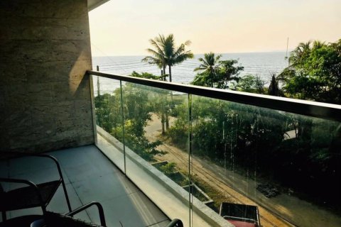 Apartamento de 2 habitaciones en Pattaya, Tailandia № 205839 - foto 10