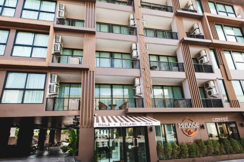 Apartamento de 2 habitaciones en Pattaya, Tailandia № 205840 - foto 15