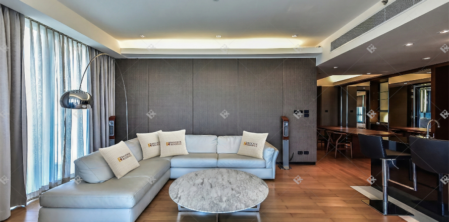 Condominio de 2 dormitorios en Bangkok, Tailandia № 202350