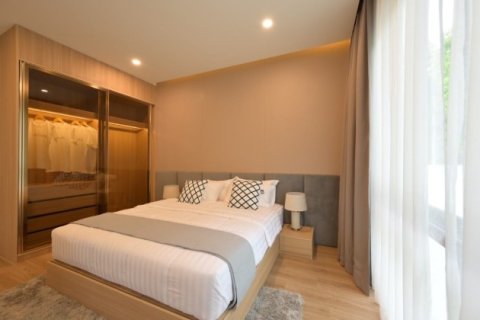 Chalet de 4 dormitorios en Phuket, Tailandia № 191126 - foto 12