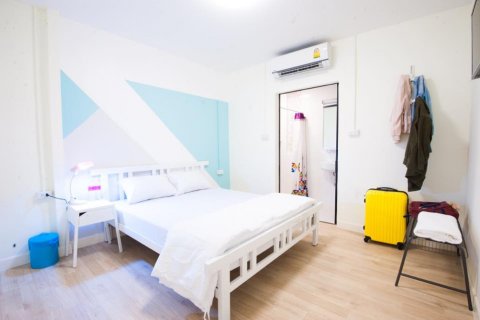 Townhouse in Bangkok, Thailand 18 bedrooms № 65519 - photo 10