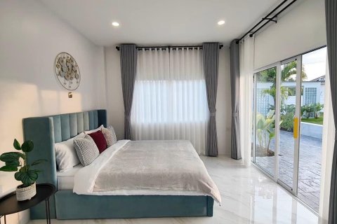 Villa in Chiang Mai, Thailand 6 bedrooms № 155358 - photo 16