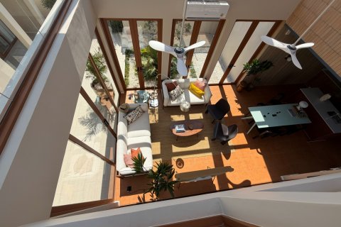 Chalet de 5 dormitorios en Hua Hin, Tailandia № 165201 - foto 8