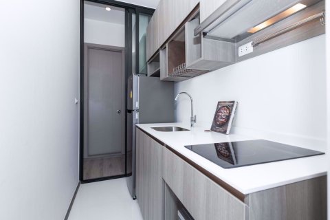 Sobre plano Knightsbridge Prime Onnut en Bangkok, Tailandia № 9510 - foto 10