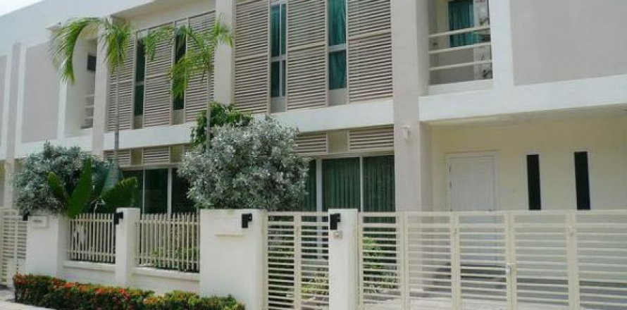 Casa de 3 dormitorios en Pattaya, Tailandia № 57087