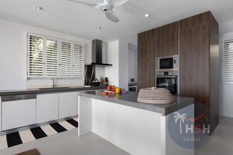 Chalet de 4 dormitorios en Ko Samui, Tailandia № 180094 - foto 4