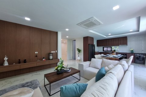 Villa in Pattaya, Thailand 5 Schlafzimmer № 150961 - Foto 6
