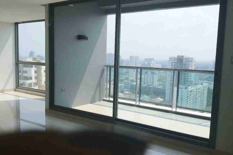 Condominio de 2 dormitorios en Bangkok, Tailandia № 183334 - foto 14