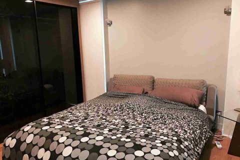 Condominio de 2 dormitorios en Thonburi, Bangkok, Tailandia № 183339 - foto 6