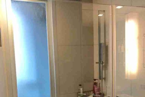Condominio de 2 dormitorios en Thonburi, Bangkok, Tailandia № 183339 - foto 7