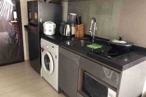 Eigentumswohnung in Bangkok, Thailand, 2 Schlafzimmer  № 183335 - Foto 11