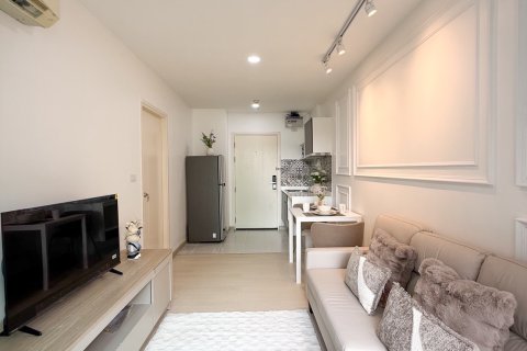 Apartamento de 2 habitaciones en Pattaya, Tailandia № 205833 - foto 3