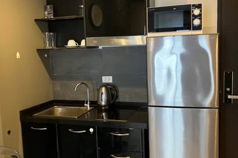 Apartamento de 2 habitaciones en Pattaya, Tailandia № 205829 - foto 4