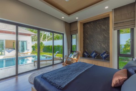 Chalet de 4 dormitorios en Chalong, Tailandia № 170168 - foto 28
