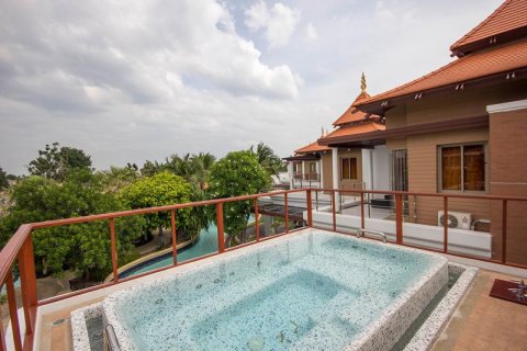Chalet de 3 dormitorios en Hua Hin, Tailandia № 168477 - foto 15