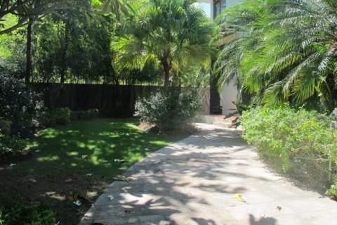 Chalet de 3 dormitorios en Hua Hin, Tailandia № 168480 - foto 29