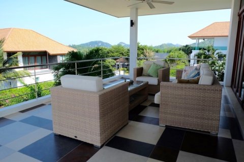 Chalet de 3 dormitorios en Hua Hin, Tailandia № 168480 - foto 6
