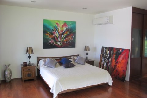 Chalet de 3 dormitorios en Hua Hin, Tailandia № 168480 - foto 21