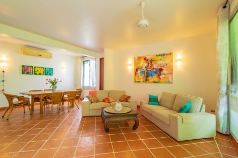 Condominio de 2 dormitorios en Hua Hin, Tailandia № 168483 - foto 9