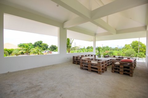 Chalet de 5 dormitorios en Hua Hin, Tailandia № 168478 - foto 19
